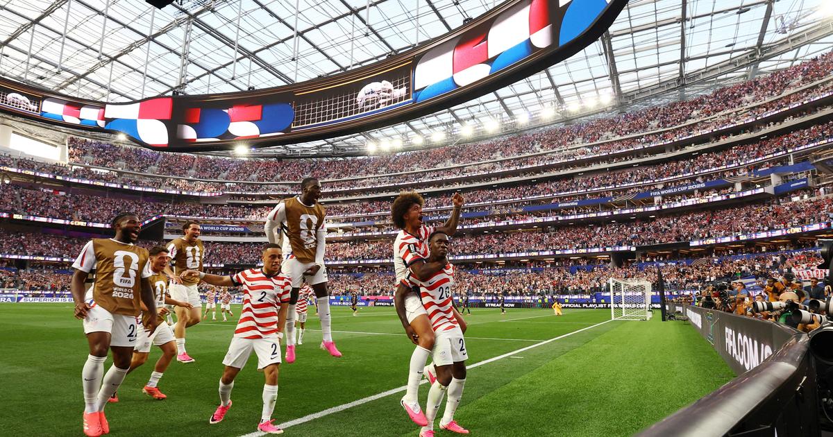 Sacrés Américains, Brad Pitt et Katy Perry, Trump absent… Ce que vous avez raté cette nuit à la Coupe du monde