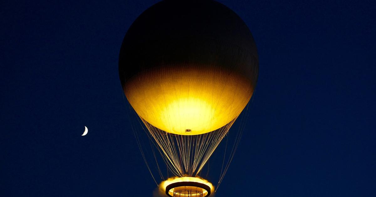 La vasque olympique flottera de nouveau dans le ciel parisien à partir du 21 juin