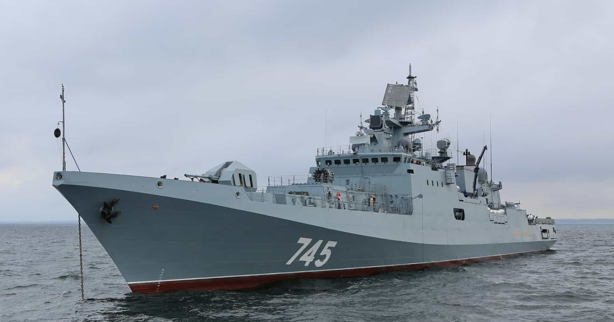 «Je me suis accroupie !» : la croisière «assurément inhabituelle» de retraités anglais qui ont vu une frégate russe ouvrir le feu dans la Manche