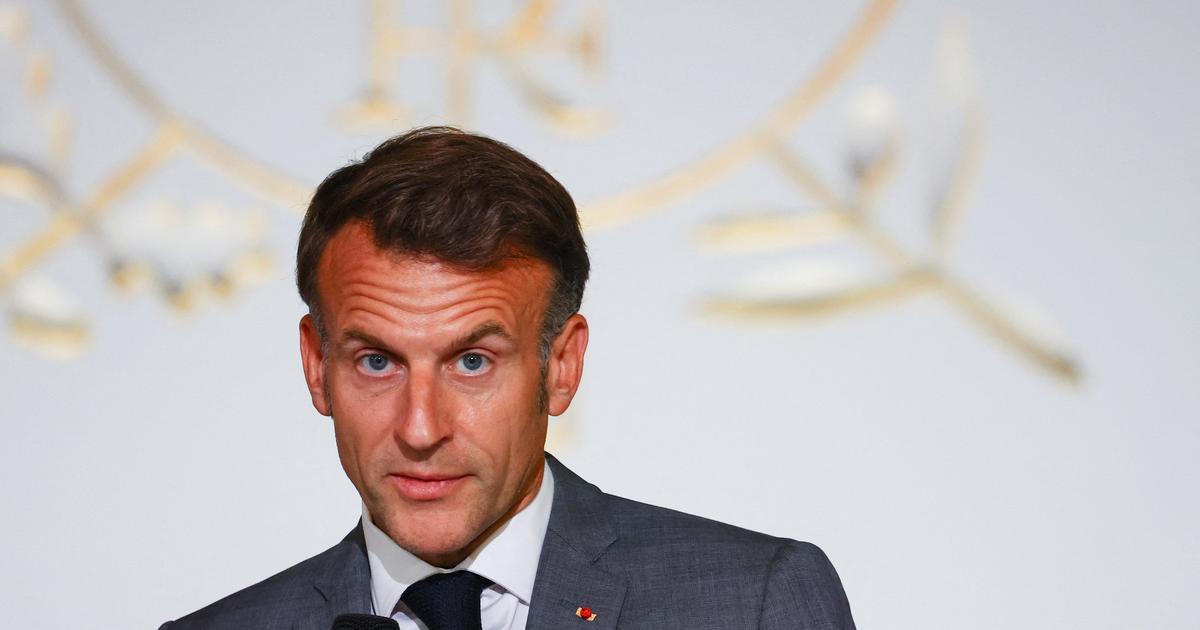 Emmanuel Macron raille ceux qui viennent «au secours de l'IA» mais veulent «taxer la réussite» dès 2027