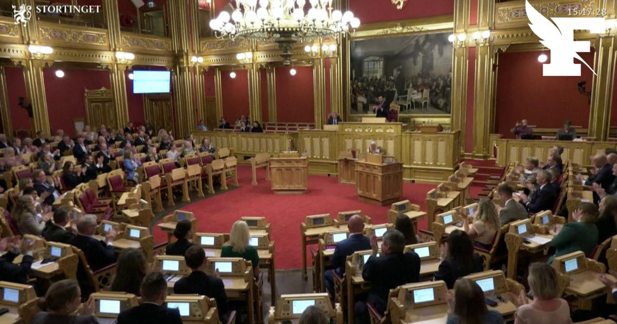 Coupe du monde 2026 : des députés norvégiens effectuent le «viking row» en pleine séance parlementaire