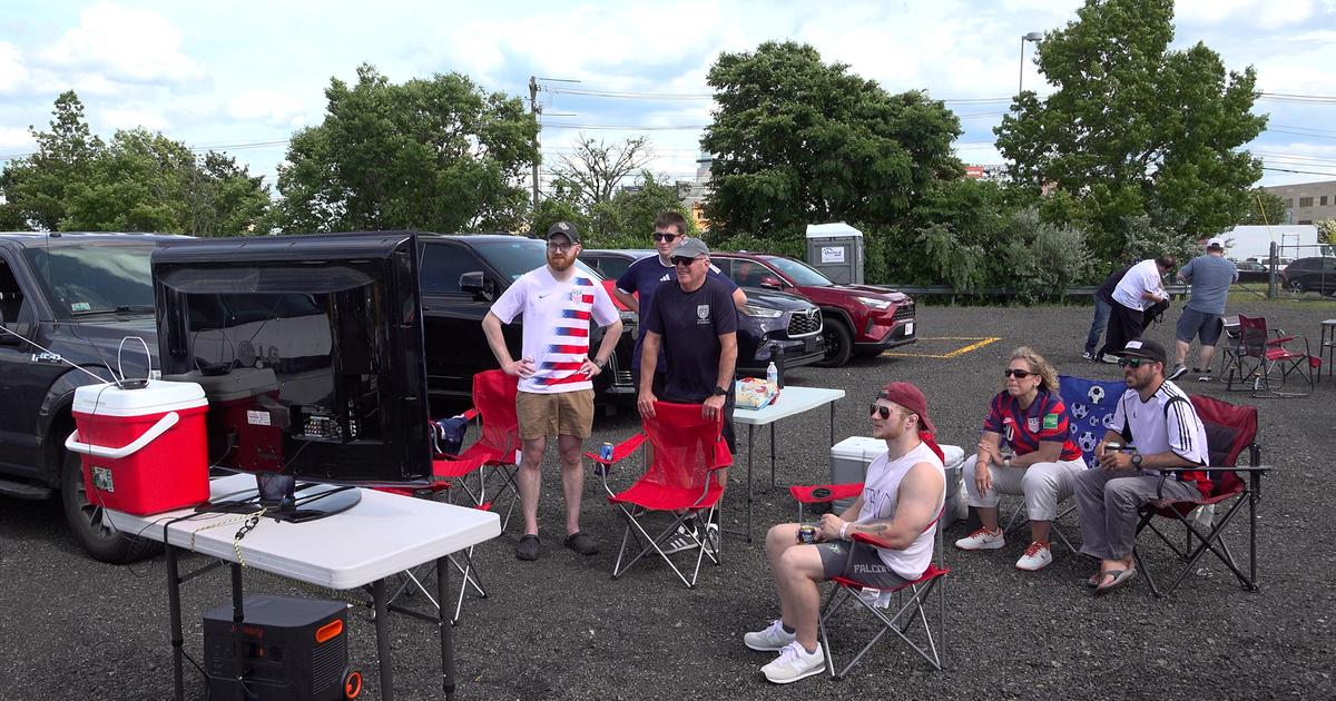 Παγκόσμιο Κύπελλο 2026: τι είναι το “Tailgating”; Αναφορά για αυτά τα γιγάντια μπάρμπεκιου μπροστά από γήπεδα που η FIFA ήθελε να απαγορεύσει