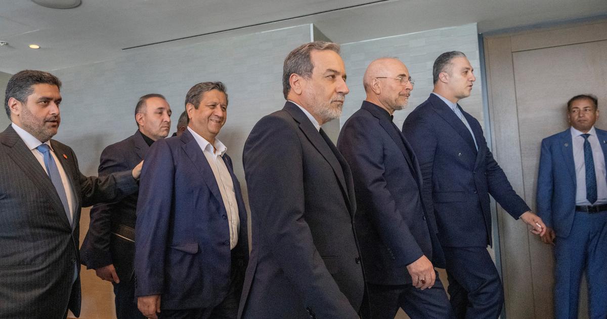 Iran and US Establish Communication Channel to Secure Strait of Hormuz Transit