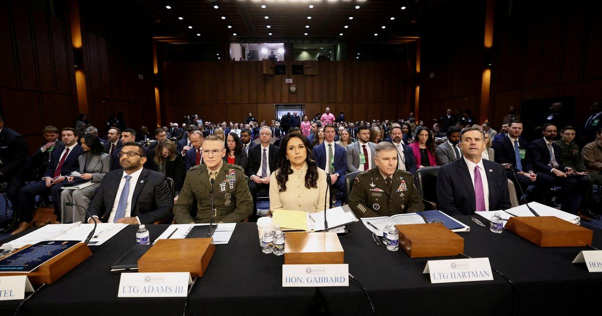 Aux États-Unis, l’ex-directrice des services secrets américains sous l’emprise d’un gourou ?