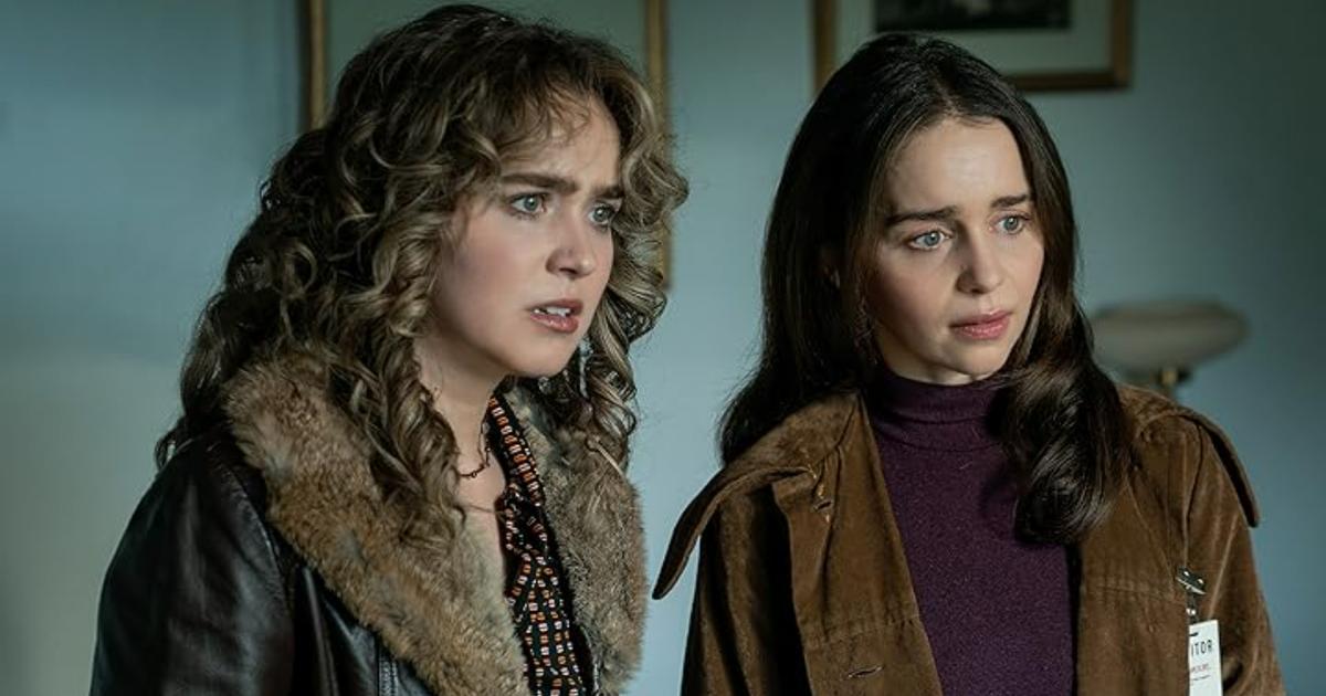 Ponies  (HBO Max) : que vaut la nouvelle série d’Emilia Clarke ?