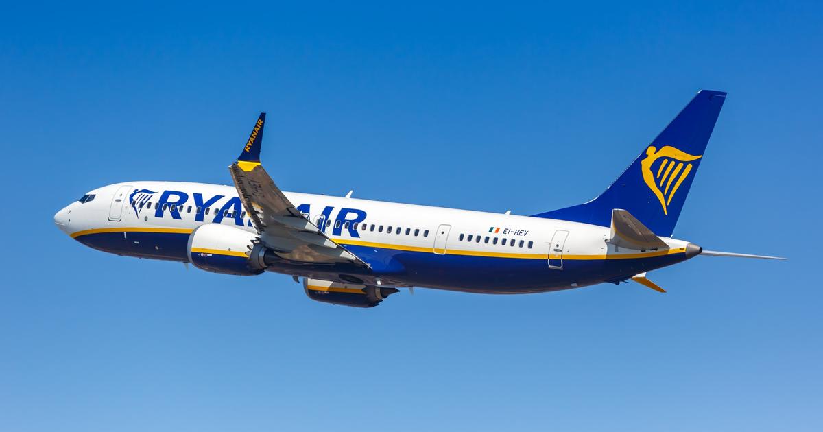 Ryanair accepte «à contrecœur» de ne plus faire payer les parents pour s’asseoir à côté de leurs enfants