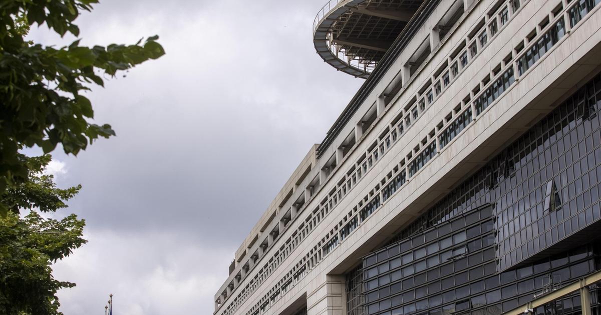 Un modèle d’IA chinois écarté par la Direction du Trésor après des alertes sur des «biais» dans des réponses