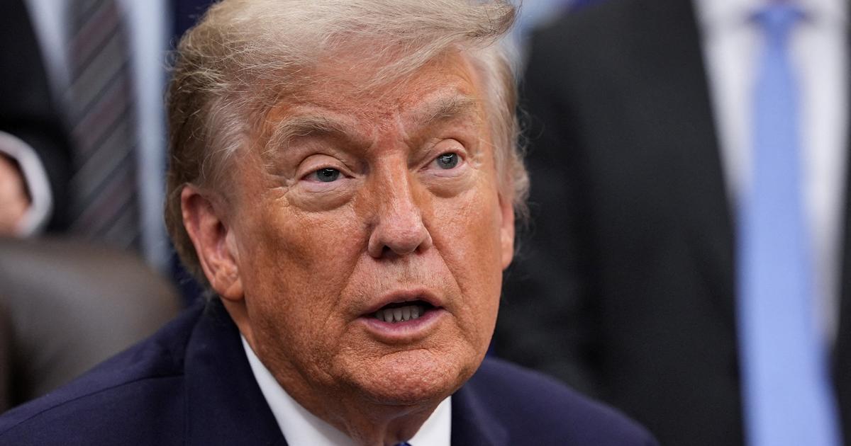 Donald Trump dévoile un nouveau passeport américain avec sa photo, une première pour un président en exercice