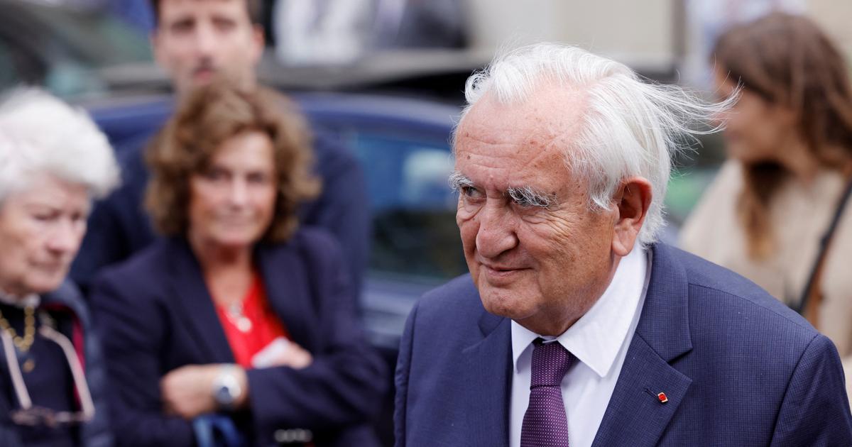 Paris : Jean-Pierre Raffarin conteste toute irrégularité après un accident avec un véhicule de service