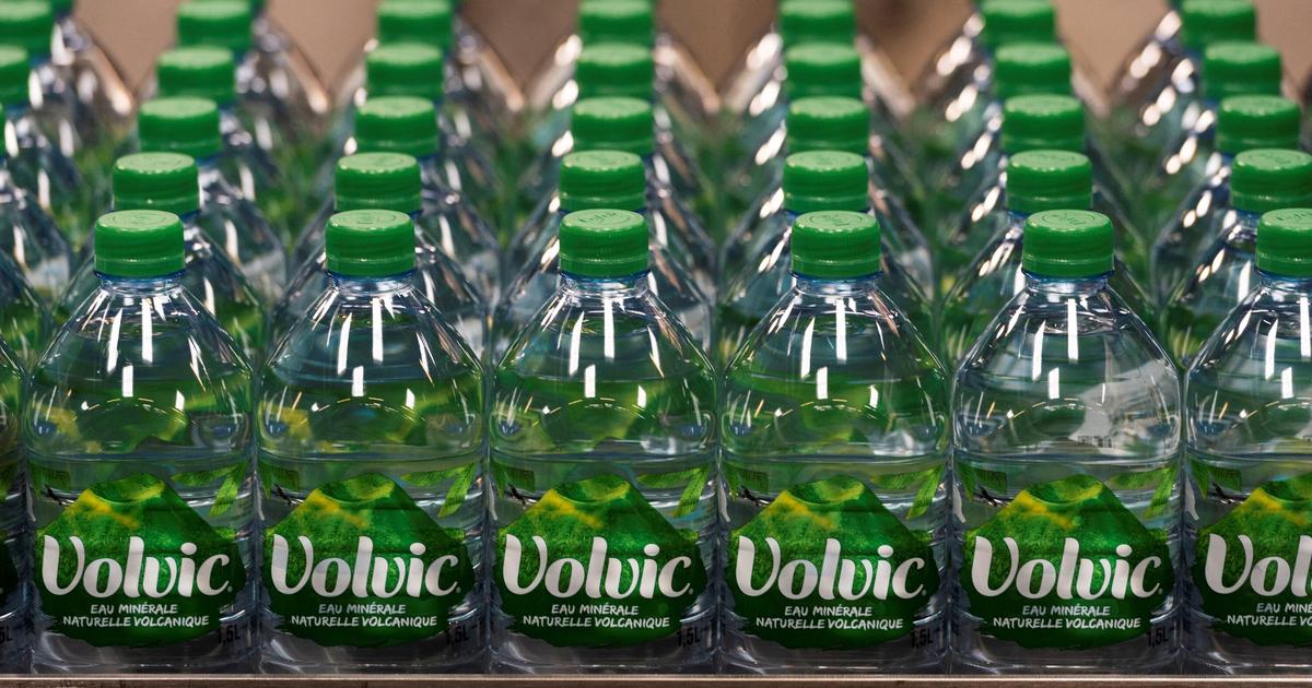 Volvic jugée coupable de «pratiques commerciales trompeuses» avec ses bouteilles d’eau