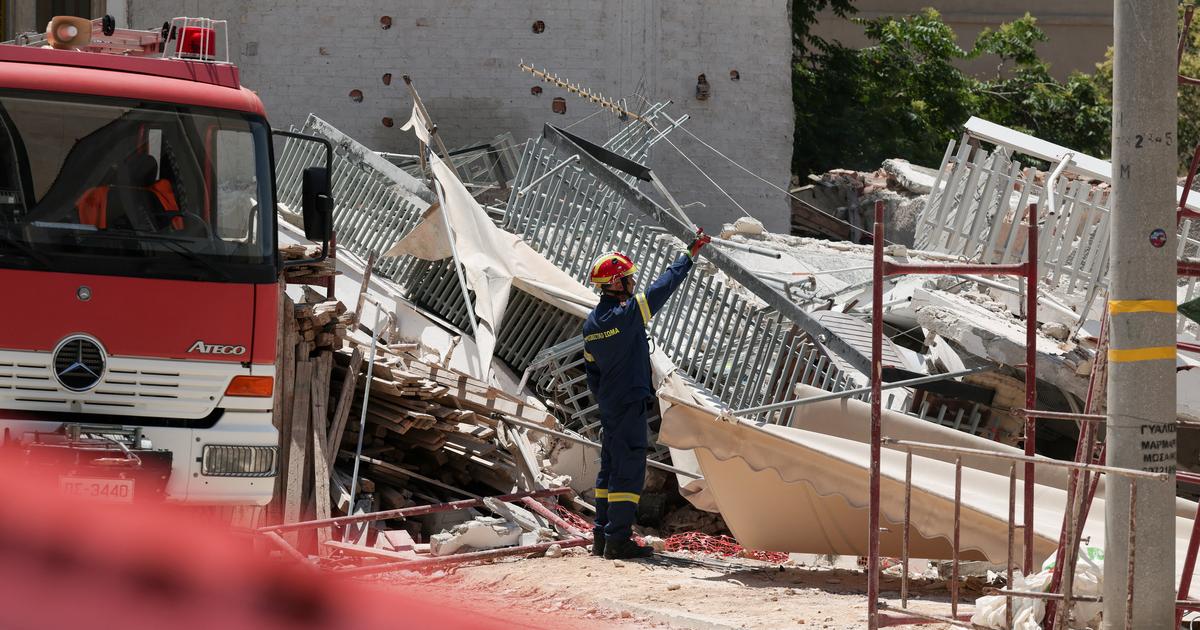 Athènes : un immeuble s'effondre, des recherches d'habitants en cours