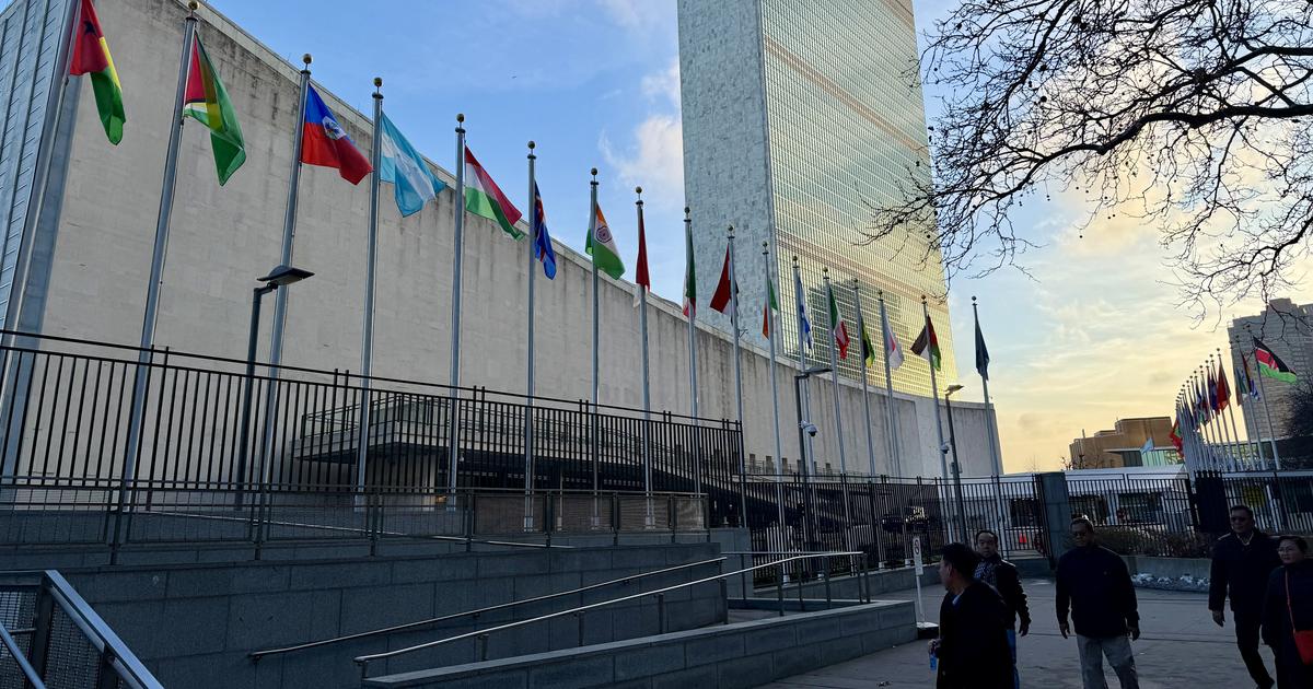 Un homme meurt après s'être immolé devant les Nations unies