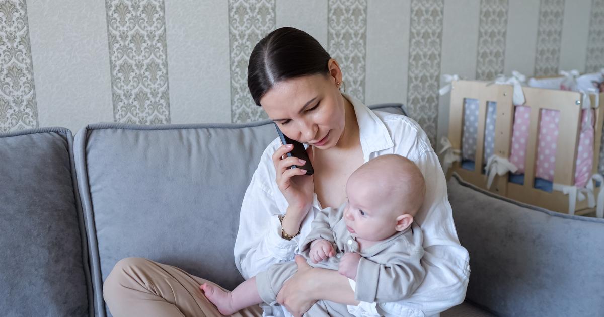 «L’enfant peut se sentir déchiré» : les parents accros à leur téléphone ont des ados plus anxieux