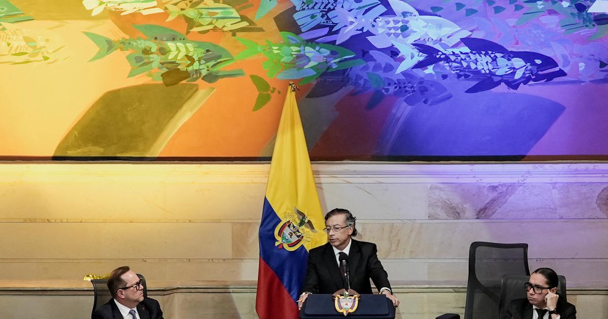 En Colombie, Gustavo Petro défend son bilan avant de céder le pouvoir à de la Espriella