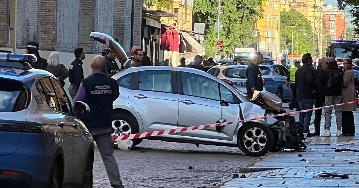 Attaque à Modène : l’une des personnes fauchées par une voiture succombe à ses blessures
