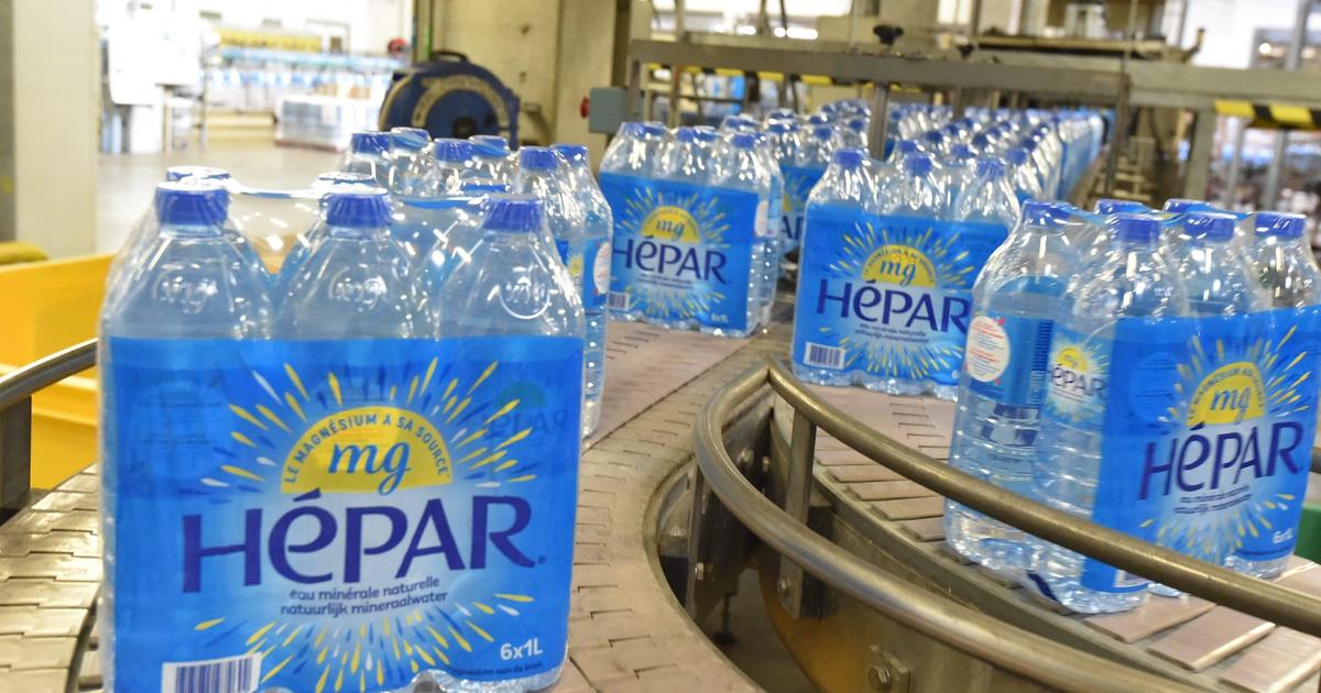 Nestlé hợp tác với quỹ đầu tư Mỹ Platinum Equity để quản lý bộ phận Waters. (Ảnh: Eric THIEBAUT/PHOTOPQR/VOSGES MATIN/MAXPPP)