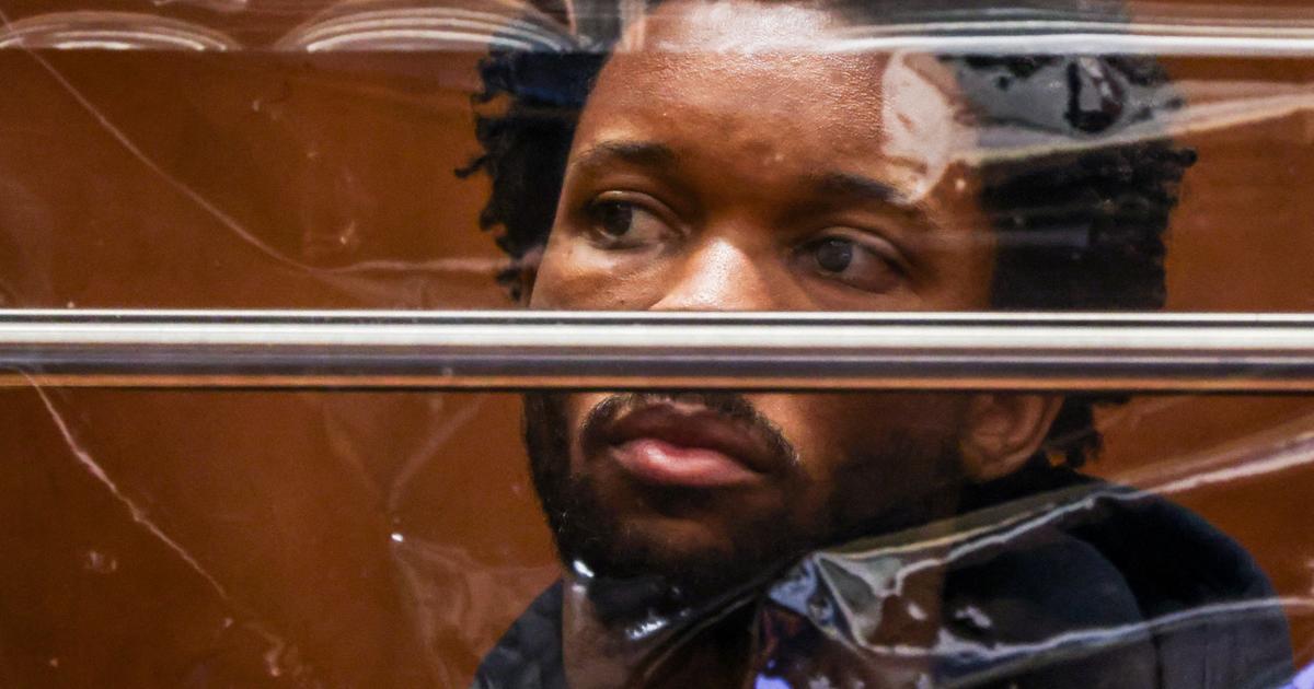 États-Unis : le chanteur D4vd sera jugé pour avoir tué et démembré une adolescente