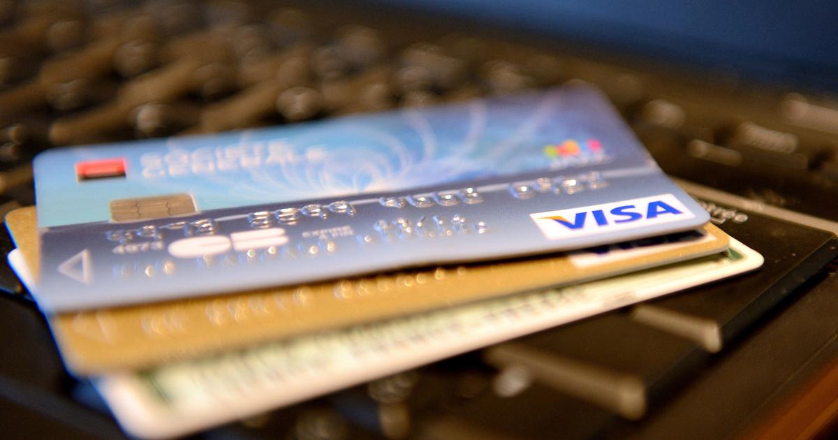 «Persécution bancaire» : pourquoi journalistes et militants de droite se plaignent d’une fermeture arbitraire de leurs comptes