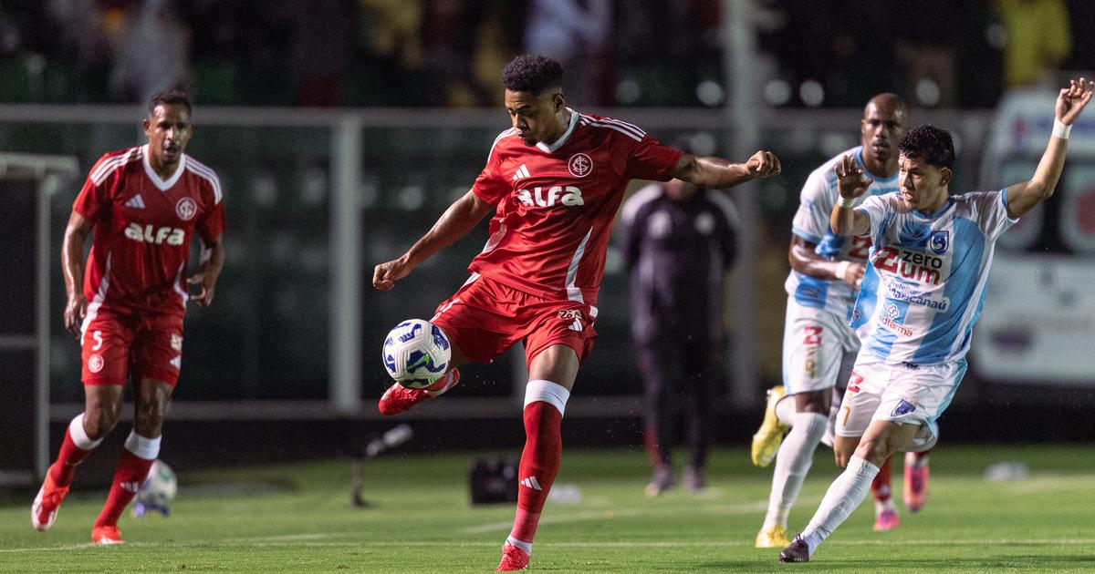 Foot : le défenseur brésilien Victor Gabriel suspendu... jusqu'au rétablissement de l’adversaire qu'il a blessé (vidéo)