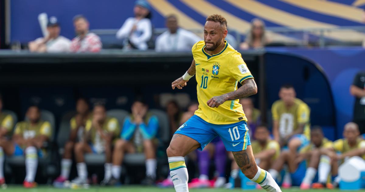 Meilleur buteur du Brésil, Jeux olympiques, record de cartons jaunes... La carrière internationale de Neymar en chiffres