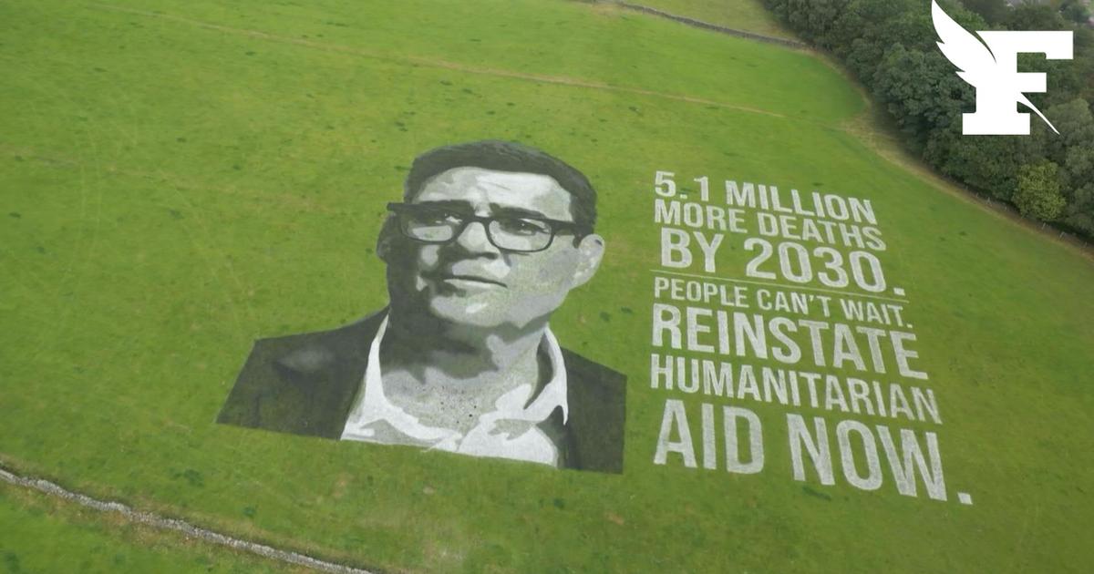 Royaume-Uni : un immense portrait d’Andy Burnham peint dans un champ pour l’appeler à rétablir une partie de l’aide humanitaire