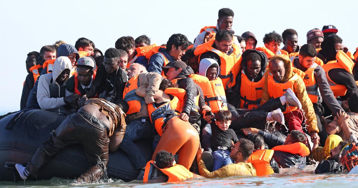 Pour gagner l’Angleterre, le nombre de migrants entassés dans des « small boats » explose