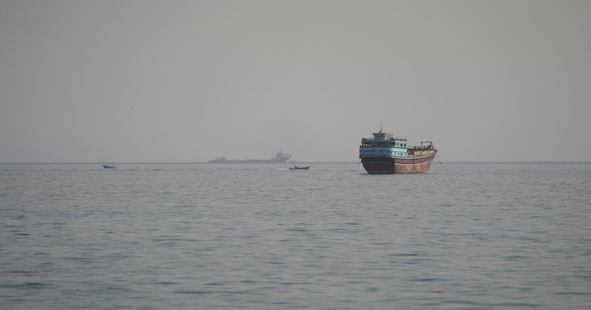 Guerre au Moyen-Orient : un «projectile inconnu» frappe un cargo dans le détroit d’Ormuz