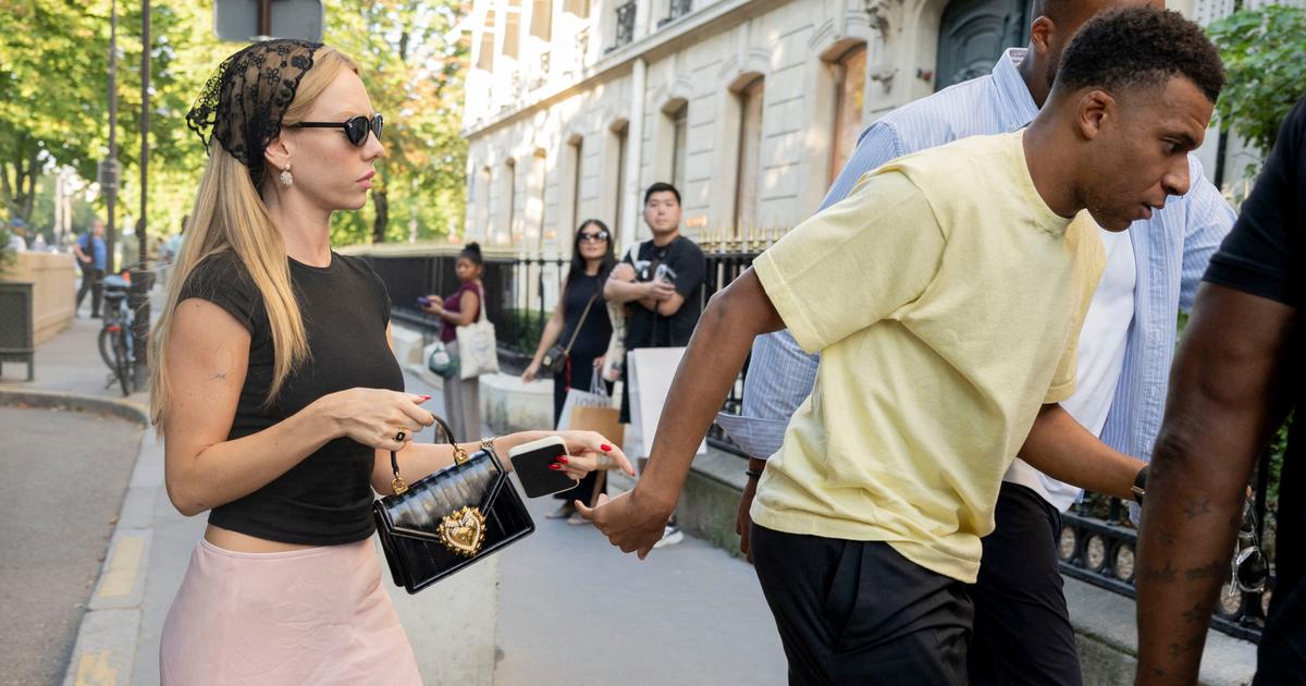 Après Miami, Paris et la Sardaigne, Kylian Mbappé et Ester Exposito visitent la Sagrada Familia à Barcelone