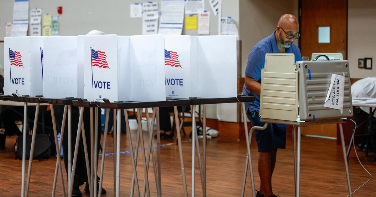 Primaire démocrate dans le Michigan : les deux adversaires au coude-à-coude