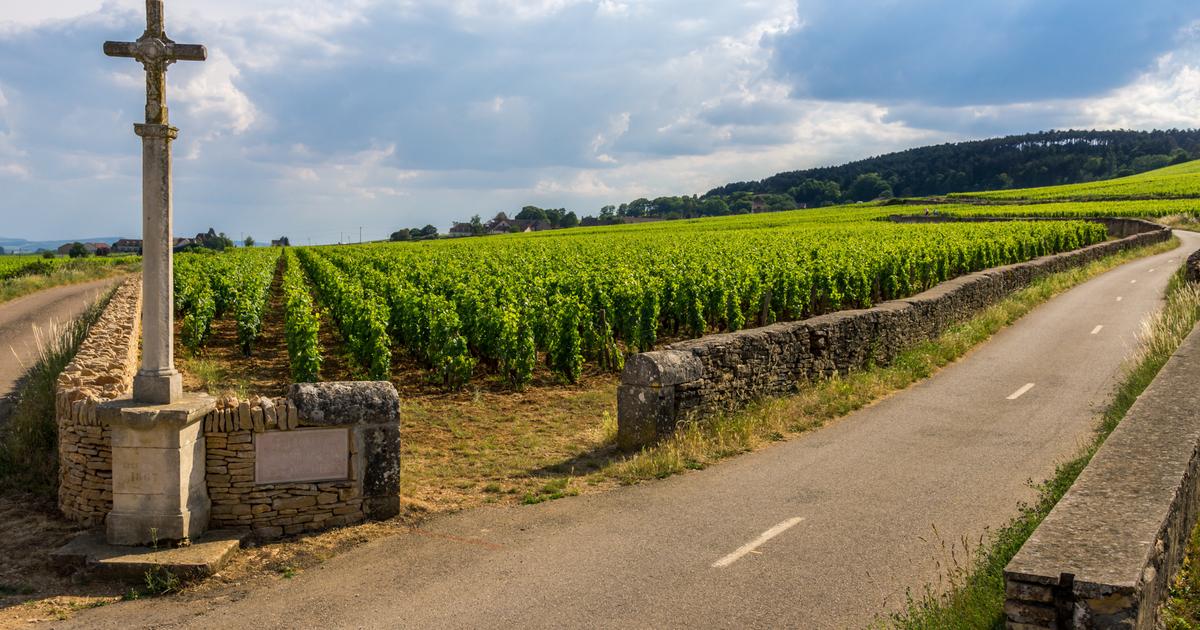 « Effacer ce patrimoine, c’est couper un peuple de ses racines ! » : quand croix et calvaires sont pris pour cible au nom de la laïcité