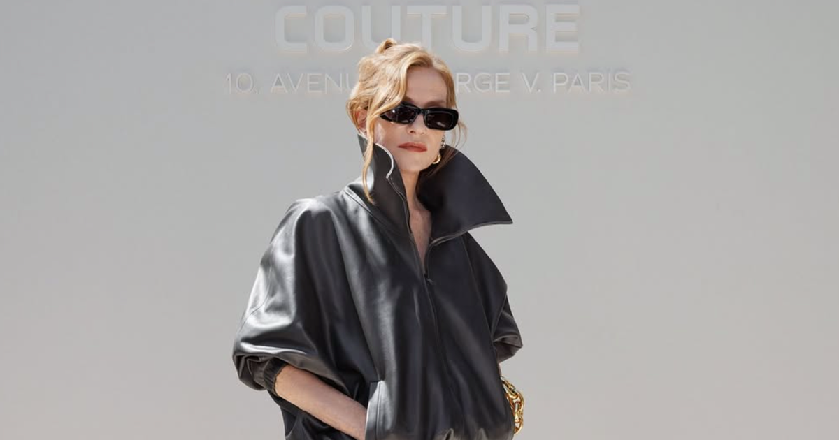 photos-isabelle-huppert-victoria-beckham-dua-lipa-elles-redonnent