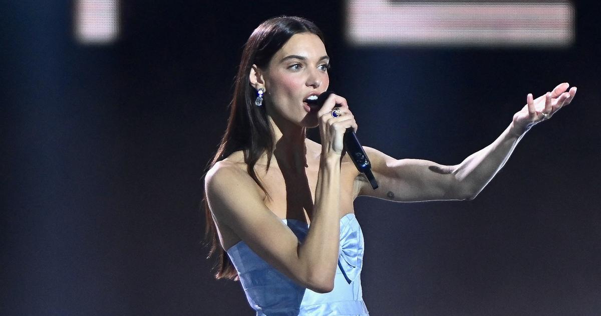 « Désolée et triste » : Charlotte Cardin contrainte d’annuler quatre festivals après une blessure aux cordes vocales