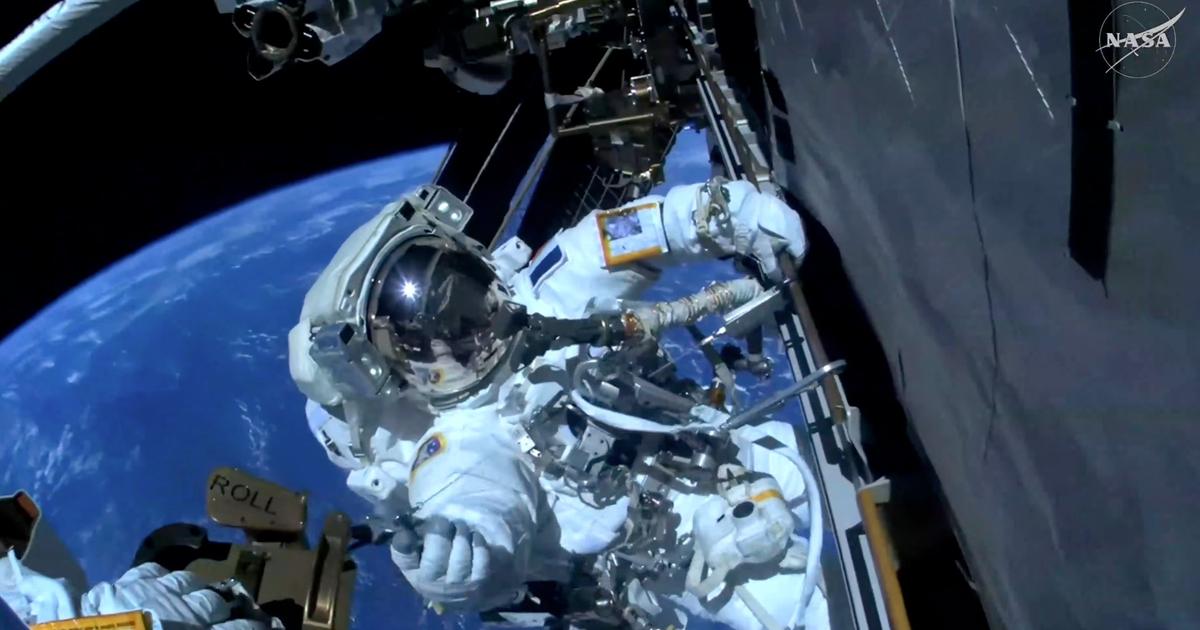 Brosse à dents, problème mécanique et antenne remplacée : mission réussie pour Sophie Adenot lors de sa deuxième sortie en scaphandre dans l’espace