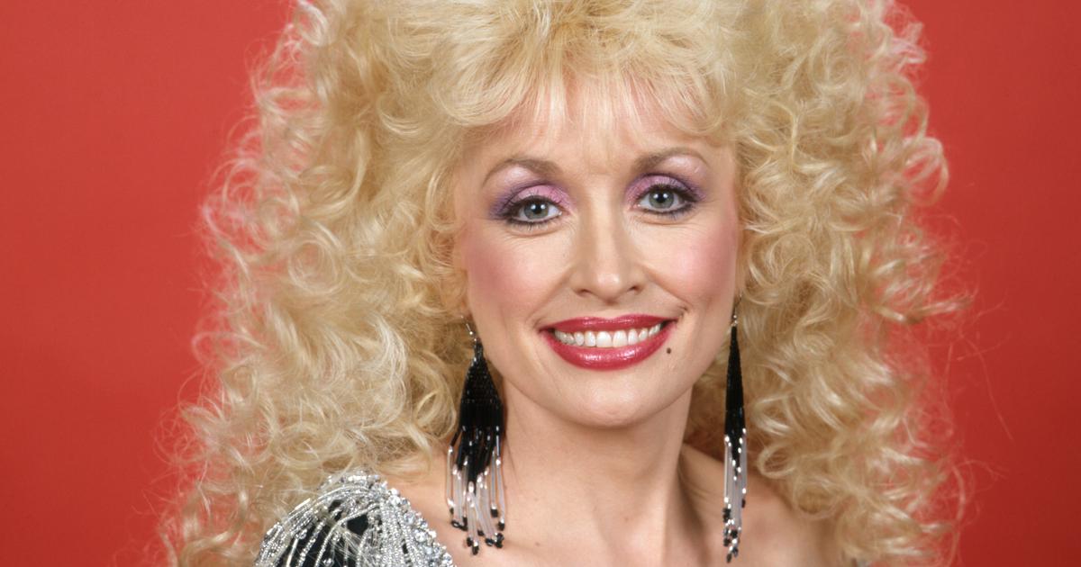 Dolly Parton En 15 Looks Beaut Inoubliables dolly-parton-en-15-looks-beaut-inoubliables