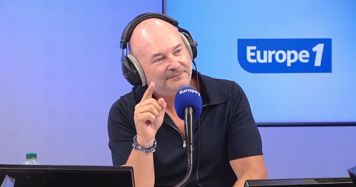 «Je me suis fait embaucher, je me suis fait virer» : à peine arrivé sur Europe 1, Cauet ironise sur son renvoi de NRJ