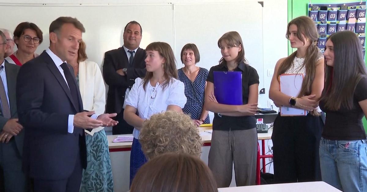 Rentrée scolaire : Emmanuel Macron confie «demander aux gens, même à l’Élysée, de déposer leur téléphone avant une réunion»