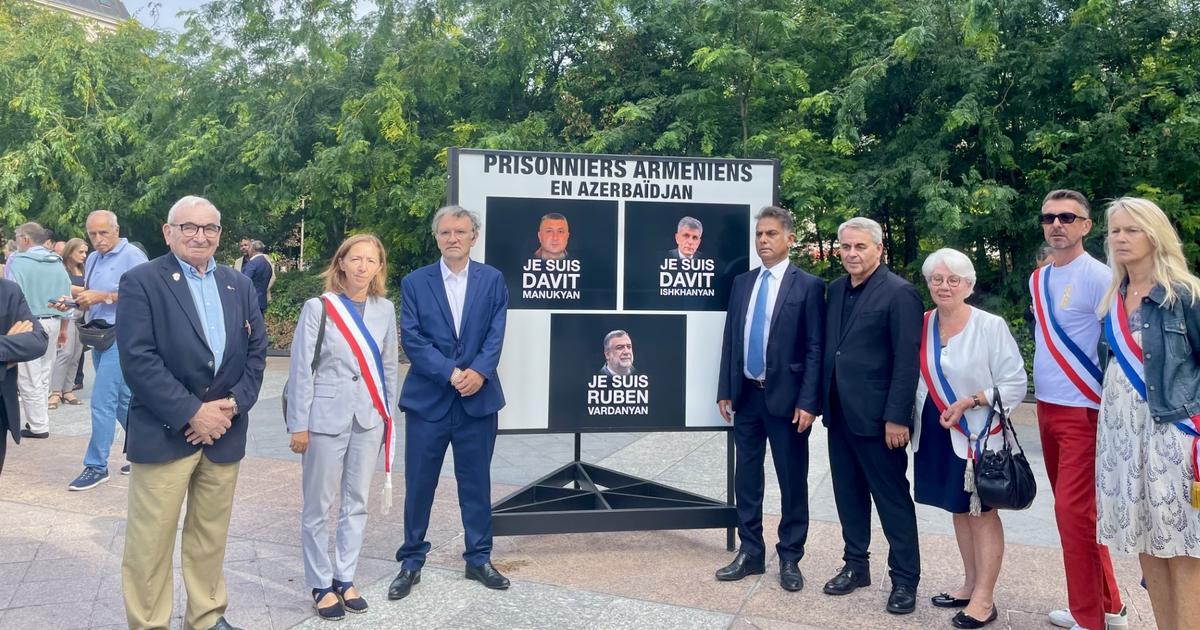 Sur le parvis de l’Hôtel de Ville, la communauté arménienne commémore ses «otages» en Azerbaïdjan et dénonce l’absence de la Mairie de Paris