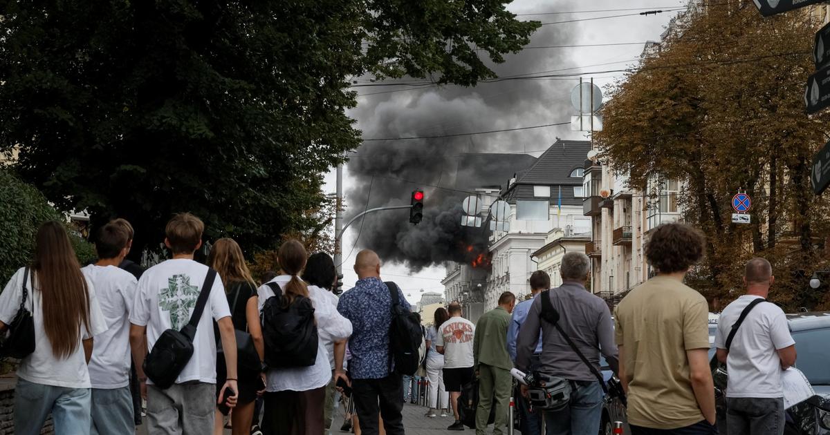 La Russie frappe en plein jour le siège du service de sécurité ukrainien : le reportage de l’envoyée spéciale du Figaro à Kiev