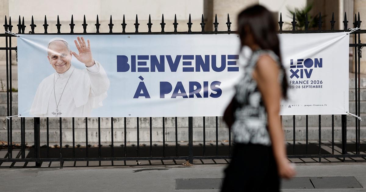 « C'est un défi logistique fou » : un million de personnes sont inscrites pour la visite du pape en France