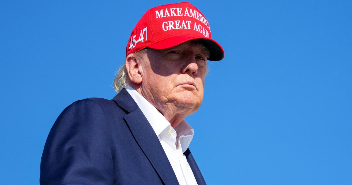 «Entre les troupes de l'Empire et les nazis» : dévoilées par Trump, les futures tenues des forces spatiales américaines s'inspirent d'un film satirique