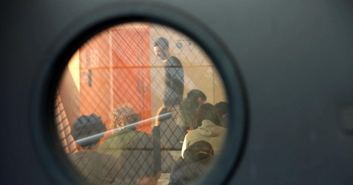 « Zone interdite » : l’enquête choc sur l’école qui dégringole sur M6