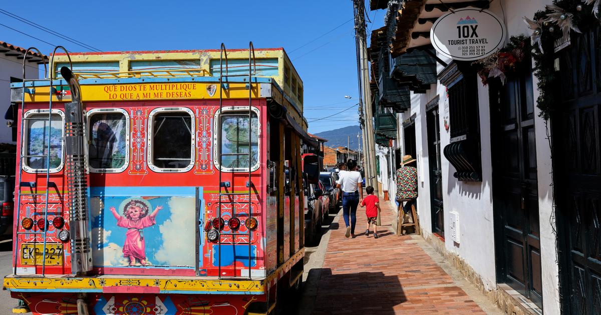 En Colombie, quel est ce village très touristique cerné par l’incendie qui sévit dans les Andes ?