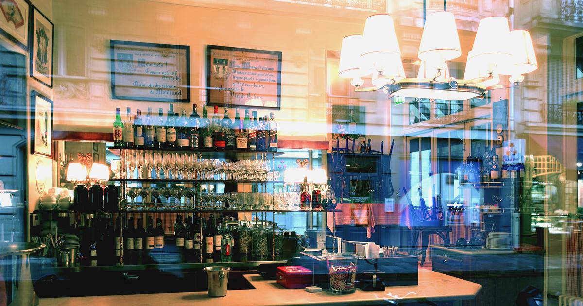 «Des conseils de bobos» : les bars à vin nature sont-ils allés trop loin ?