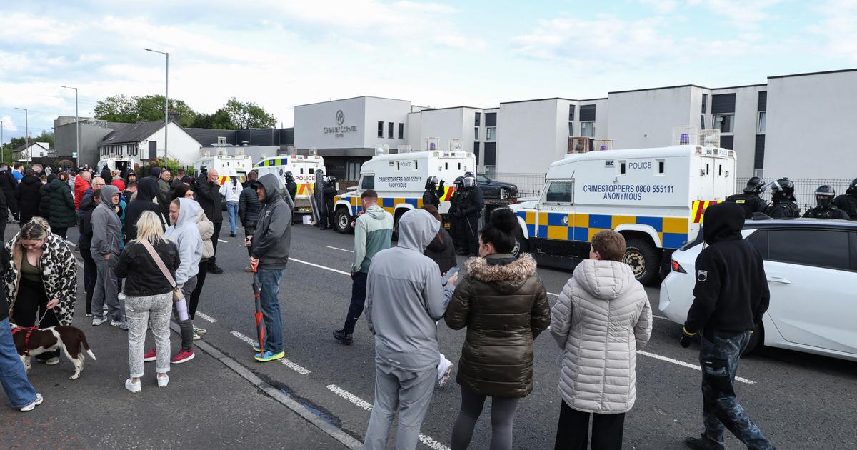 Royaume-Uni : six personnes arrêtées lors d'une manifestation anti-immigration dans le sud du pays