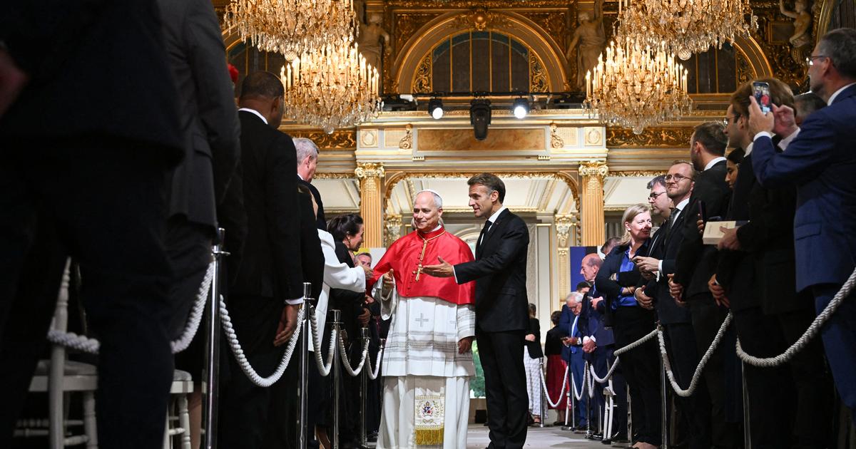 «C’était très français» : à l’Élysée, Emmanuel Macron et la République se pressent autour du pape Léon XIV