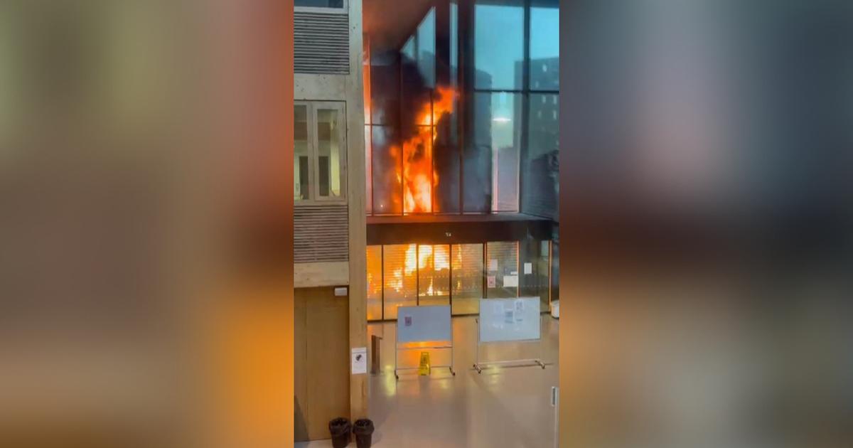 « Wesh, il a brûlé » : à Nantes, sidération après l’incendie du lycée Nelson Mandela