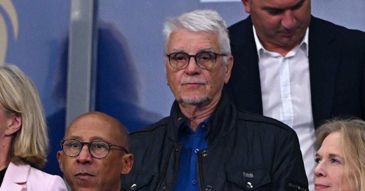 France-Belgique : Aimé Jacquet dans les tribunes du Stade de France