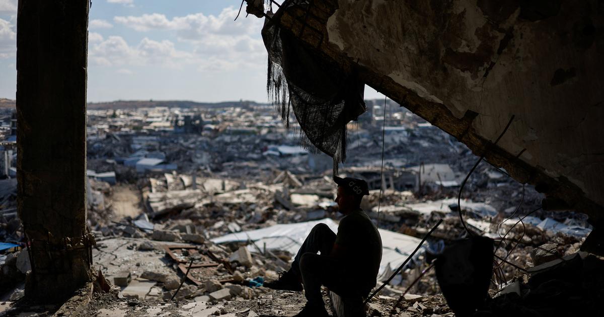 Un an après le cessez-le-feu, à Gaza les bombardements continuent et l’avenir reste incertain