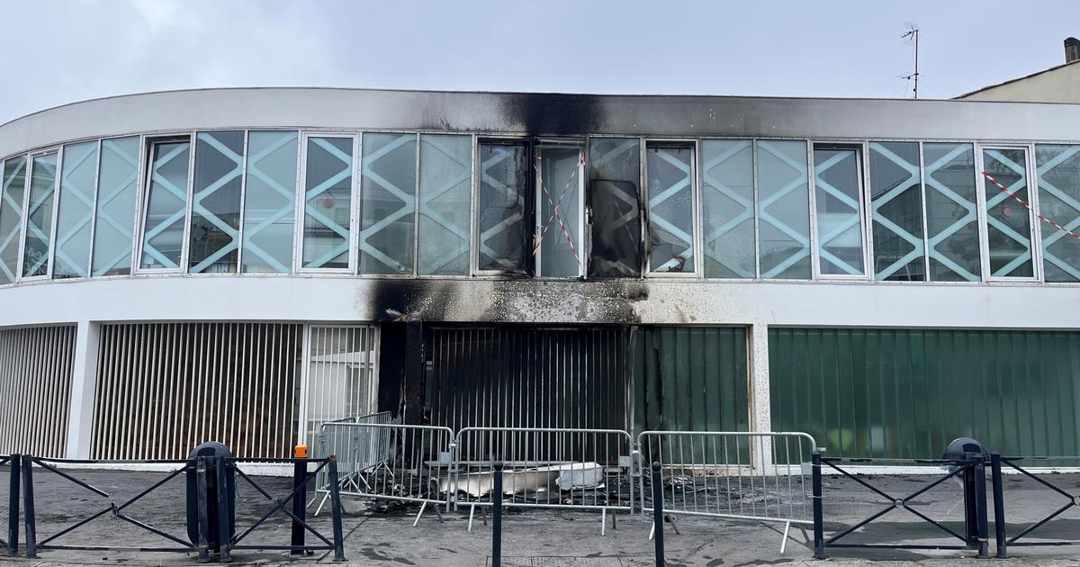 À Bordeaux, la façade d’un lycée privé dégradé après un incendie volontaire de poubelles