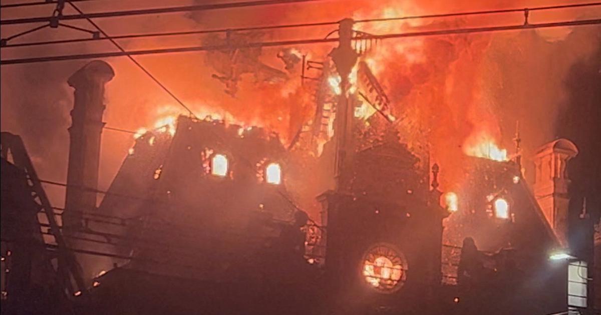 «C’est un lieu profondément lié à l’histoire de notre ville qui a été atteint» : à Limoges, les clubs de basket et de handball réagissent après l’incendie de la mairie